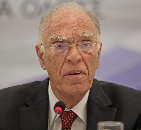 Πέθανε ο Βασίλης Λεβέντης σε ηλικία 75 ετών