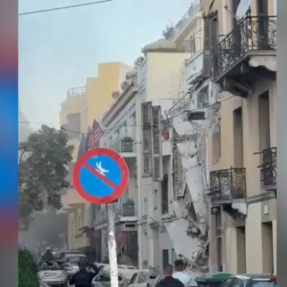 Έκρηξη στην Πλάκα – Κατέρρευσε διώροφο κτίριο στην οδό Λυσικράτους
