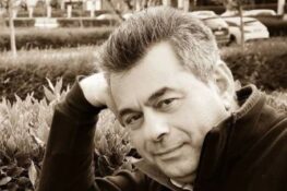 Στην Πάτρα για θεατρικό παιχνίδι ο ηθοποιός και σκηνοθέτης Νίκος Μαγδαληνός
