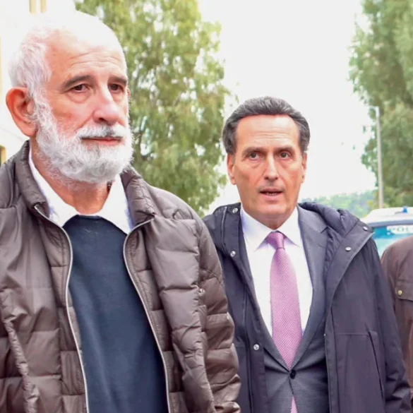 Φυλάκιση 12 μηνών με αναστολή στη γυναίκα που είχε καταγγείλει τον Πέτρο Φιλιππίδη για βιασμό, την είχε μηνύσει για ψευδή καταμήνυση