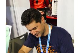 Από τη Δυτική Ελλάδα, στο διεθνές φεστιβάλ Comicdom Con Athens ο Χρήστος Μακροζαχόπουλος