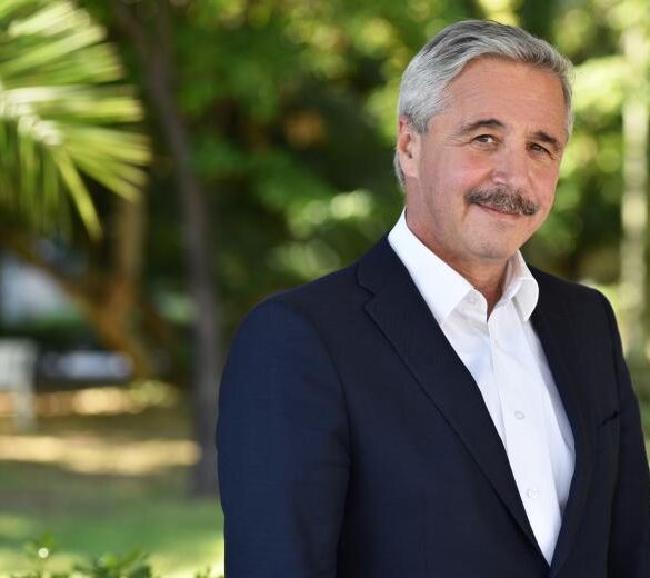 Στα Καλάβρυτα ο Ευρωβουλευτής του ΠΑΣΟΚ Γιάννης Μανιάτης
