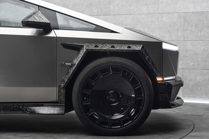 Η Mansory κατέστρεψε και το Tesla Cybertruck 3 mansory 3