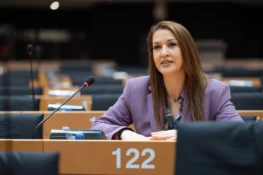 Η Μαρία Ζαχαρία στην Πάτρα για τα κόκκινα δάνεια, τα funds και το πρόγραμμα «Ηρακλής»