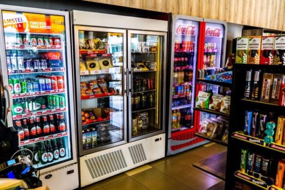 Πάτρα: Εισέβαλαν σε Μίνι Μάρκετ και με την απειλή όπλου λήστεψαν τον ιδιοκτήτη