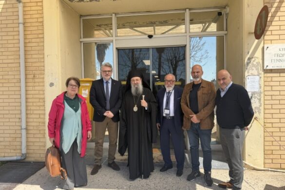 Ο Μητροπολίτης Πατρών επισκέφθηκε τα Ιδρύματα της Πάτρας – ΦΩΤΟ