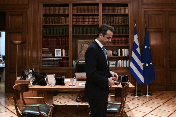 Τα προεκλογικά διλήμματα του Μαξίμου – Το σχέδιο προς τις κάλπες