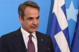 Τετ α τετ Μητσοτάκη με τον πρόεδρο των Ηνωμένων Αραβικών Εμιράτων στο Άμπου Ντάμπι