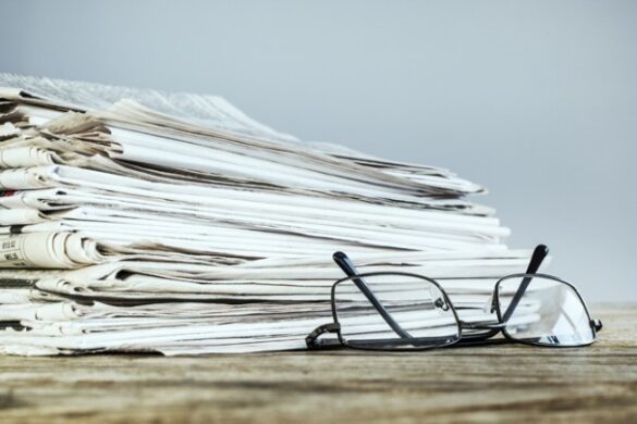 Νέο τοπίο διαφάνειας στα ΜΜΕ: Υποχρεωτική η δημοσιοποίηση ιδιοκτησίας και κρατικής διαφήμισης