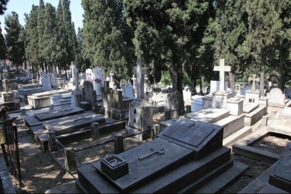 Δήμος Πατρέων για νεκροταφεία: «Καθαρίστε τους οικογενειακούς σας τάφους»
