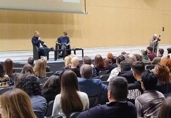 Τις ιστορίες πίσω τα διάσημα βιβλία του, αποκάλυψε ο Jo Nesbo στο αναγνωστικό κοινό της Θεσσαλονίκης