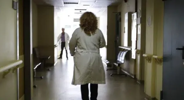 Πάτρα: Συνελήφθησαν δυο γυναίκες που έκαναν τις αποκλειστικές νοσοκόμες
