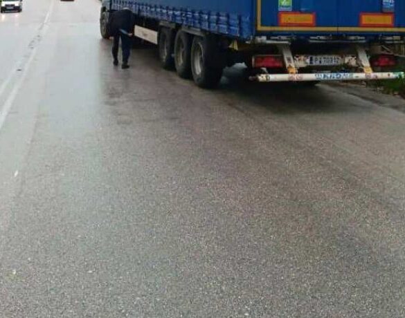 Πάτρα: Ακινητοποιήθηκαν νταλίκες στην ΒΙΠΕ