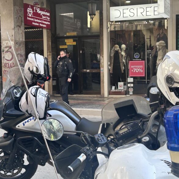 ΠΑΤΡΑ: 50χρονος βρέθηκε μαχαιρωμένος σε διαμέρισμα – Όλα δείχνουν αυτοκτονία