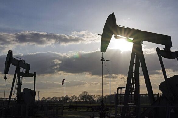 Εκτοξεύθηκαν οι τιμές πετρελαίου και φυσικού αερίου λόγω της κρίσης στα Στενά του Ορμούζ