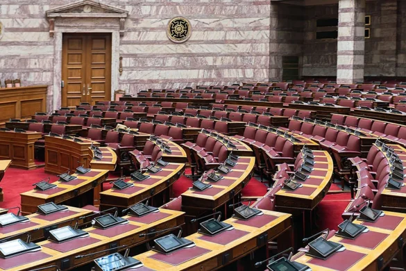 Βουλή: Συνεδριάζει η επιτροπή Δεοντολογίας για την άρση ασυλίας των 11 βουλευτών