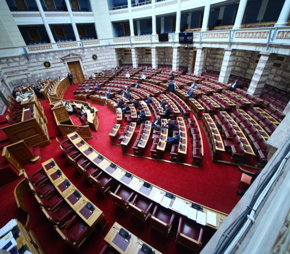 Βουλή: Αύριο η ψήφιση του ν/σ για την απαγόρευση πρόσβασης στο διαδίκτυο ανηλίκων κάτω των 15 ετών – Ά. Σκέρτσος: Στείρα και ισοπεδωτική η στάση της αντιπολίτευσης