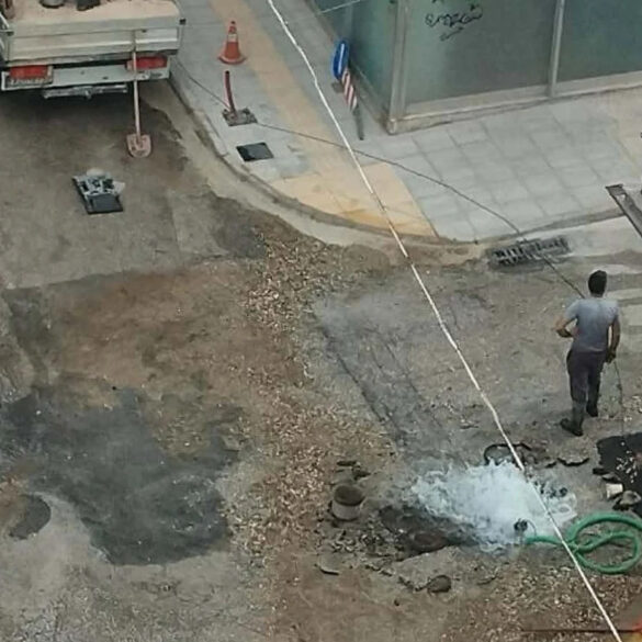Πάτρα: Ζημιά σε οπτική ίνα στη συμβολή των οδών Σολωμού και Υψηλάντου