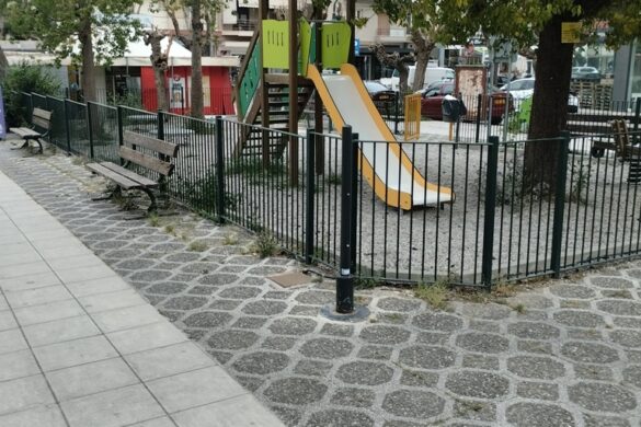 Πάτρα: Ανακατασκευάστηκαν οι παιδικές χαρές σε πλατεία Αγίας Λαύρας και Ελεκίστρα