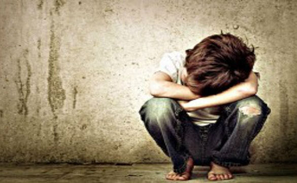Πάτρα : Βιντεοσκοπούσε γυμνό τον 14χρονο γιο του συντρόφού της, πως αποκαλύφθηκε 41χρονη