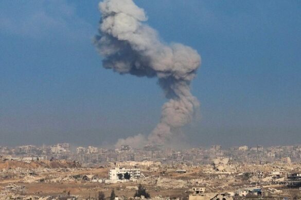 Οι Παλαιστίνιοι εγκαταλείπουν μαζικά την πόλη της Γάζας