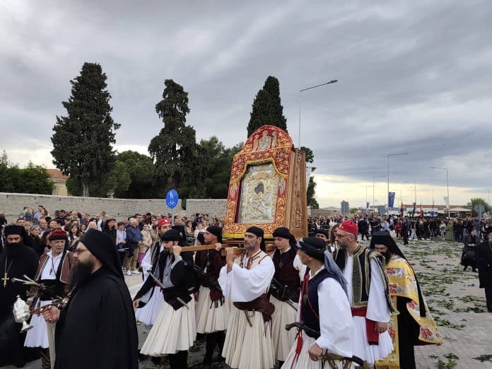 panagia axion esti