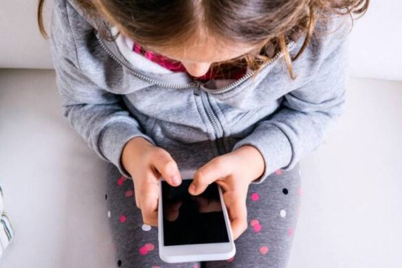 Safe Youth: Παρουσιάζεται σήμερα το Panic Button για τους νέους – Πώς λειτουργεί