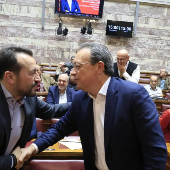 Παππάς σε Φάμελλο: “Δώστε τώρα τη λίστα της Κεντρικής Επιτροπής”