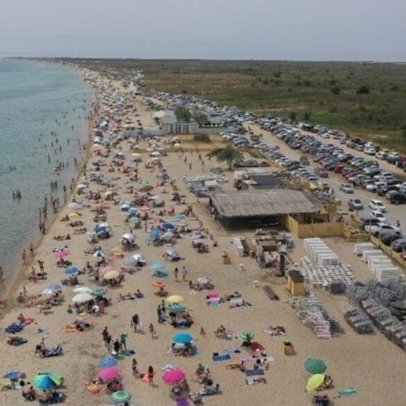 Nέα ΚΥΑ για τους κανόνες τήρησης αποστάσεων στις παραλίες