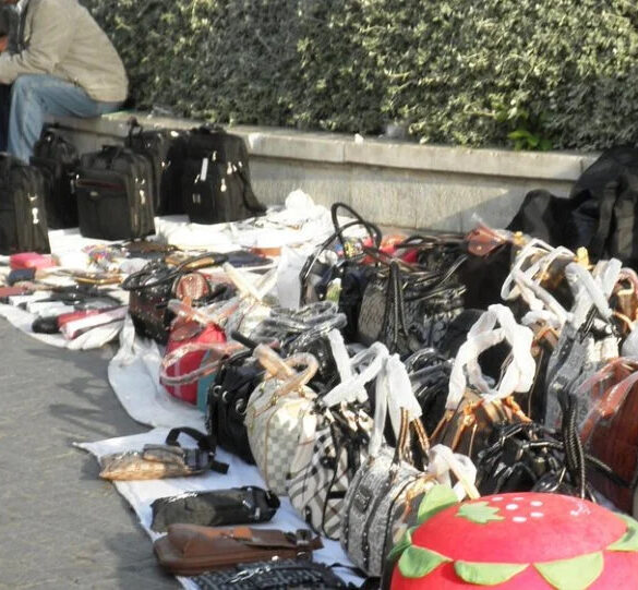 Πάνω από 2,1 εκατ. ευρώ πρόστιμα και 127.462 κατασχεμένα προϊόντα “μαϊμού”