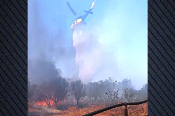 Φωτιά στο Λαύριο: 112 για εκκένωση, ενισχύονται συνεχώς οι δυνάμεις της Πυροσβεστικής