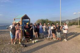 Πάτρα: Οι εθελόντριες του “Patra Start’s Crafting” ομόρφυναν την Πλαζ