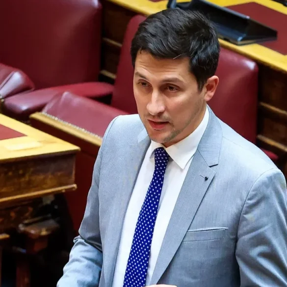 Ο Παύλος Χρηστίδης τρίτος κοινοβουλευτικός εκπρόσωπος του ΠΑΣΟΚ