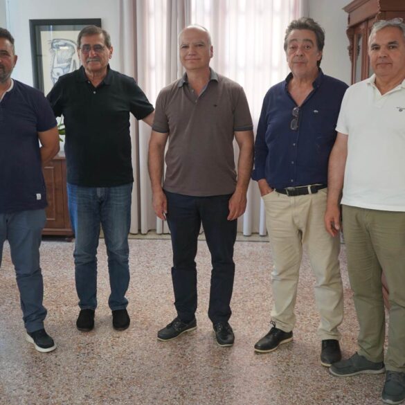 Πάτρα: Ο Πελετίδης υπέγραψε την αναβάθμιση της πλατείας Ελευθερίας
