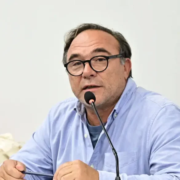 Ο Πέτρος Κόκκαλης παραιτήθηκε από την ηγεσία του Κόσμου