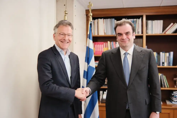 Γερούν Ντάισελμπλουμ: «Υπερβολική λιτότητα στα δύο πρώτα μνημόνια» – Eύσημα στον Πιερρακάκη