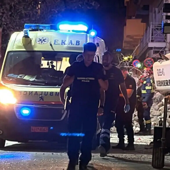 Έκρηξη στην Πλάκα: Γυναίκα ανασύρθηκε νεκρή από τα ερείπια του κτιρίου – Αγωνία για πέντε αγνοούμενους