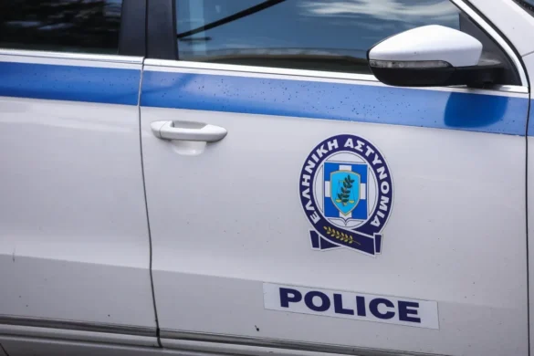 Παραδόθηκε ο 17χρονος για τους πυροβολισμούς έξω από νυχτερινό κέντρο στο Ηράκλειο.