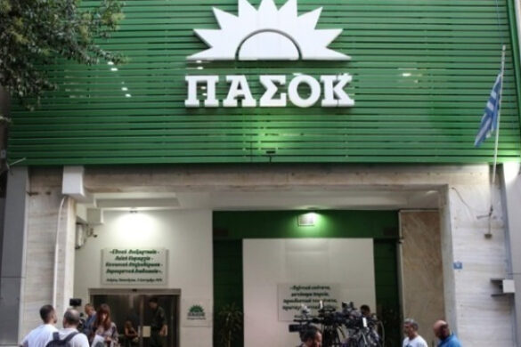ΠΑΣΟΚ: Η κυβέρνηση στη ΔΕΘ υπόσχεται, ενώ οι μικρομεσαίοι βουλιάζουν