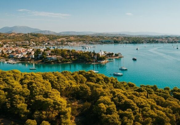 Πόρτο Χέλι: Παγκόσμιος προορισμός “ήσυχης” πολυτέλειας με επενδύσεις άνω του 1 δισ. ευρώ