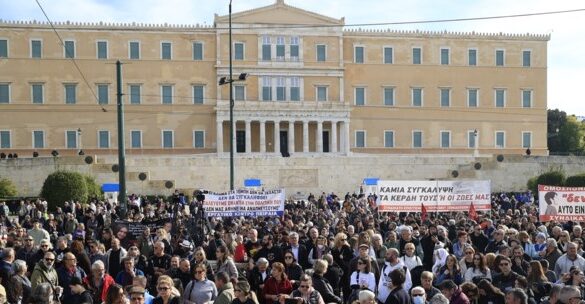 Η Πανελλήνια Ομοσπονδία Θεάματος Ακροάματος συμμετέχει στις συγκεντρώσεις για τα Τέμπη