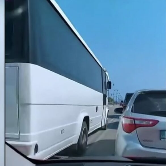 Επικίνδυνη προσπέραση στη Λευκάδα – Τουριστικό λεωφορείο κινήθηκε στο αντίθετο ρεύμα