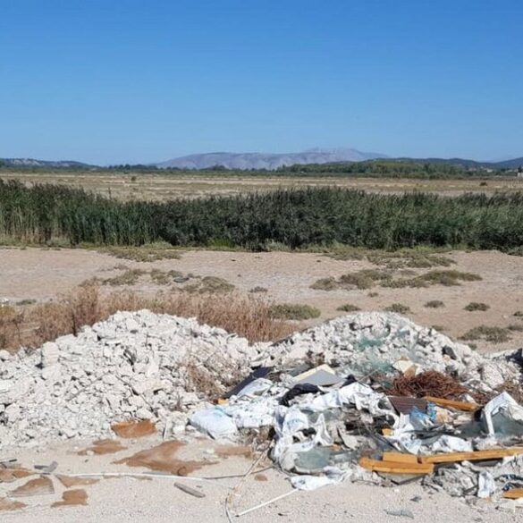 Απομακρύνθηκαν περίπου 1.300 τόνοι στερεών αποβλήτων από το εθνικό πάρκο λιμνοθαλασσών Μεσολογγίου-Αιτωλικού