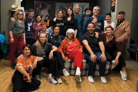«Οι αλαφροΐσκιωτοι» του “Ρεφενέ” στο θέατρο «Αγορά»