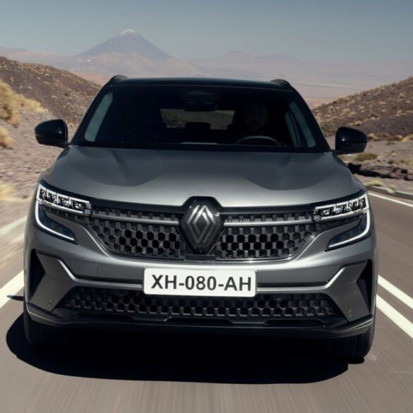Η Renault μειώνει τις τιμές σε Captur και Austral