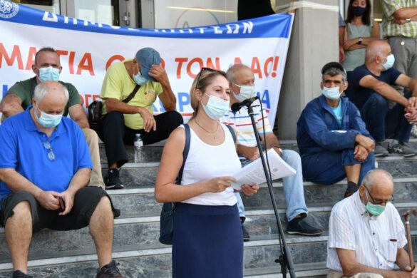 Ρεύμα φθηνό για όλο το λαό απαίτησαν, με παράσταση διαμαρτυρίας έξω από τη ΔΕΗ, η Δημοτική Αρχή, φορείς, σύλλογοι και δημότες