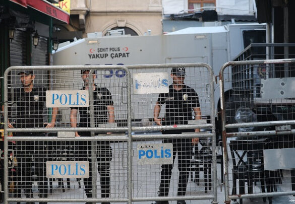 Δύο αστυνομικοί νεκροί σε επίθεση εναντίον αστυνομικού τμήματος της Σμύρνης