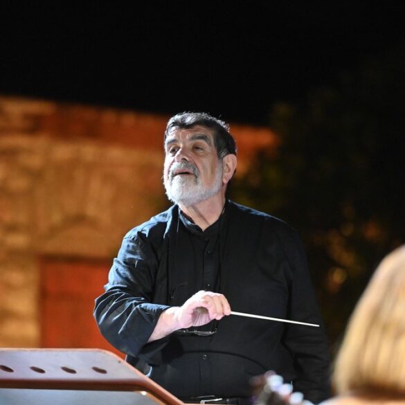 Μοναδικές στιγμές με ρεμπέτικα στην Καστροπολιτεία της Αχαϊα Κλάους – ΦΩΤΟ