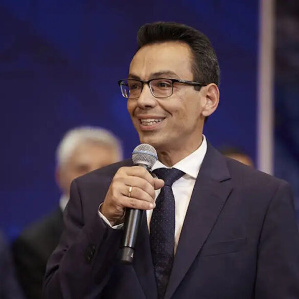 Ο Σωτήρης Σέρμπος παραιτήθηκε από σύμβουλος του πρωθυπουργού σε θέματα εξωτερικής πολιτικής