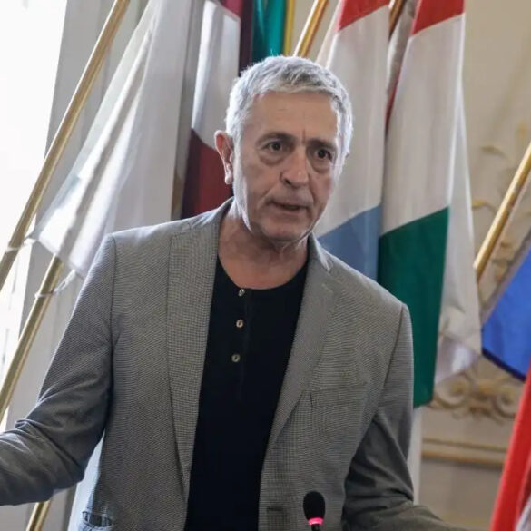 Κούλογλου: Τον παρακολουθούσαν με το Pegasus ενώ ερευνούσε το σκάνδαλο των υποκλοπών στην Ευρωβουλή